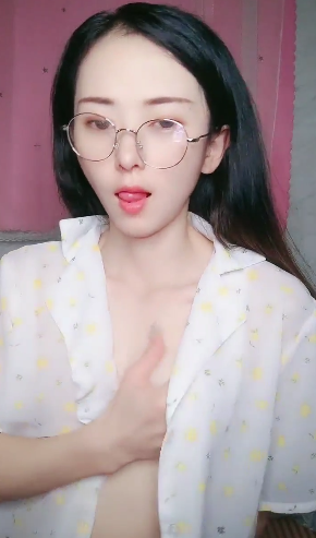 图片[1]-反差眼镜妹 小美 合集下载-[16V-14.9G]-绅士次元