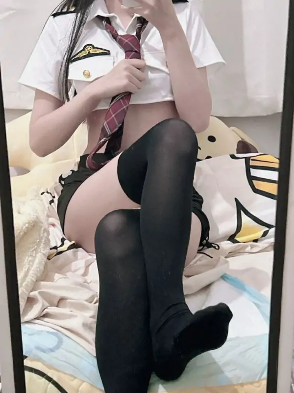 YI.小离@HoneMew – 新5更 [520门槛] 16分钟 双马尾订阅 [99P3V-1.14G]