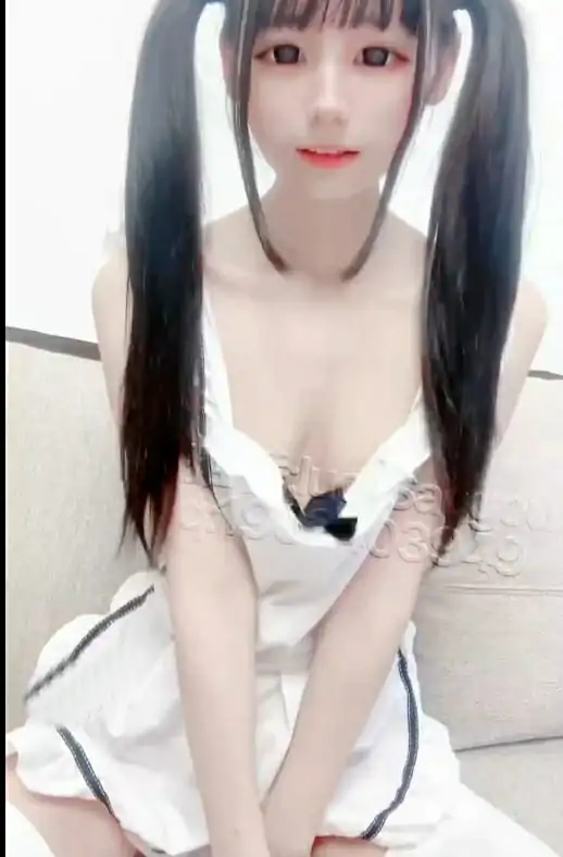 小雯宝宝(幼凛) – [福利订阅] 20分钟 Cos白丝女仆 [12P1V-1.11G]