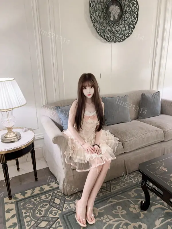 蓝媚er@lm521314 – [288门槛] 9分钟 [Cos花间舞+玉玲珑] [50P+3V/820MB]